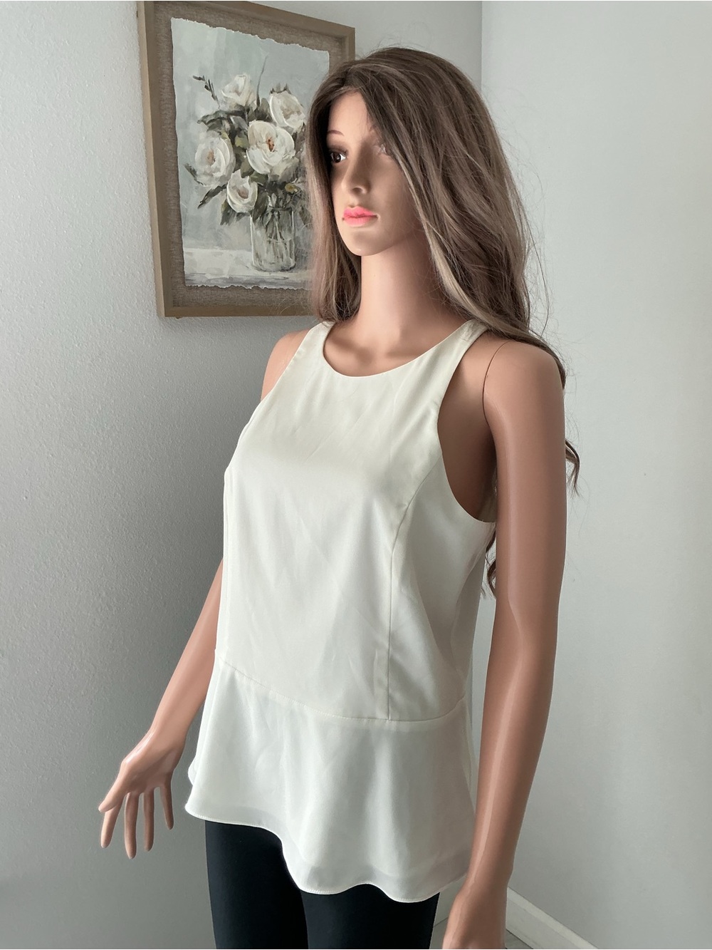 Express Cream Sleeveless Peplum Top L - Picture 3 of 13